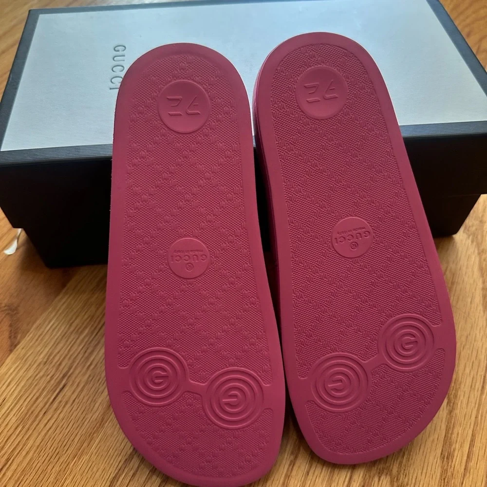 Brand New Gucci Slide - Picture 4 of 4